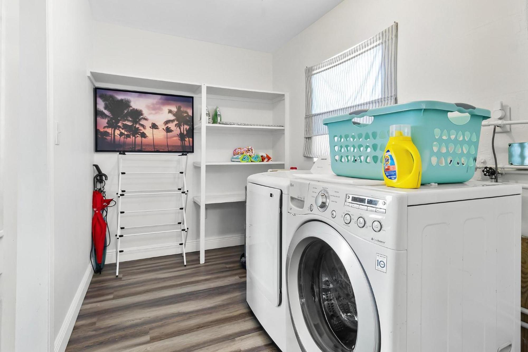 Relaxing Pool Home For Family Getaway Close To Tampa Zoo, Busch Gardens, Restaurants And Shopping! Exterior photo