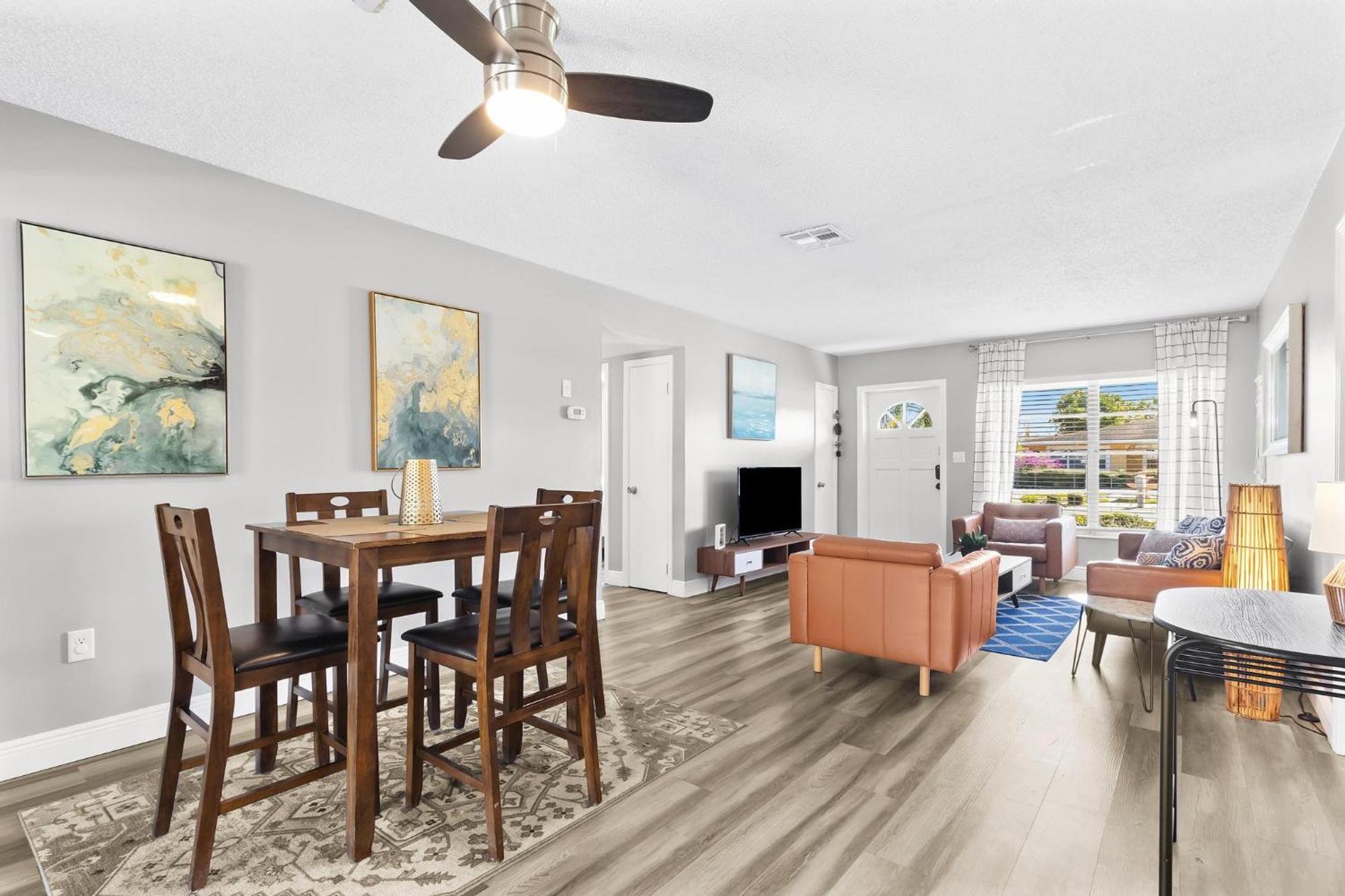 Relaxing Pool Home For Family Getaway Close To Tampa Zoo, Busch Gardens, Restaurants And Shopping! Exterior photo